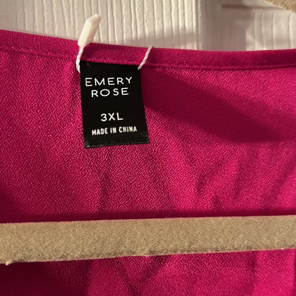 SHEIN Emory Rose Top 3X 💗 - Picture 5 of 8